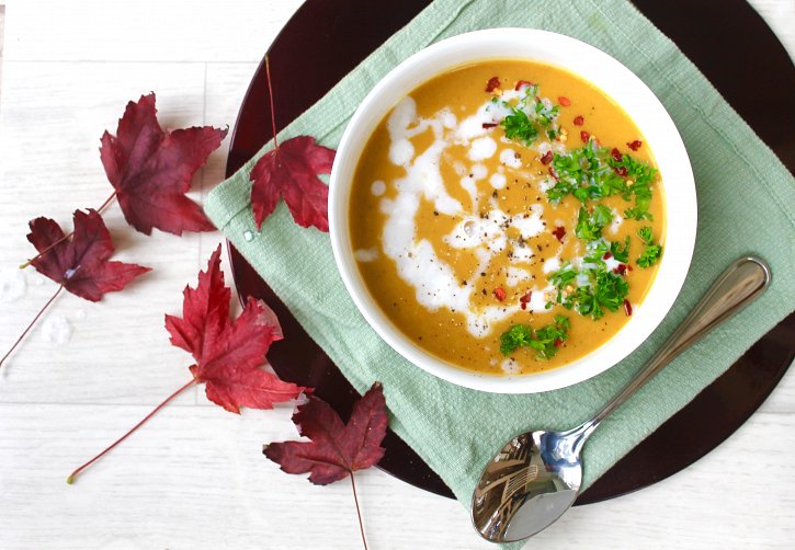 thai-butternut-squash-and-curry-soup-w725