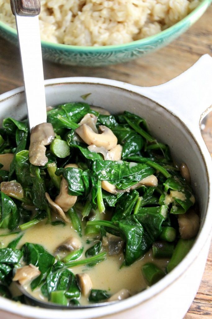 Mushroom Stroganoff with Asparagus, Spinach & Brown Rice Naturally Sassy